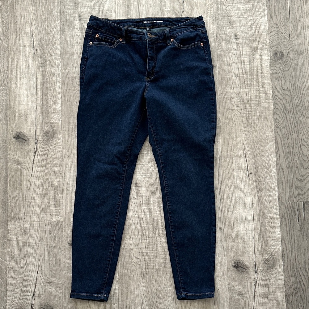 Women's Dark Blue Jeans